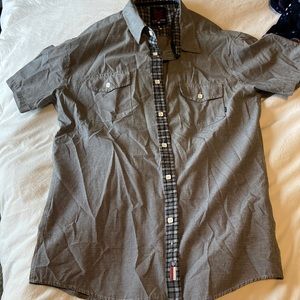 One 90 One Button Down